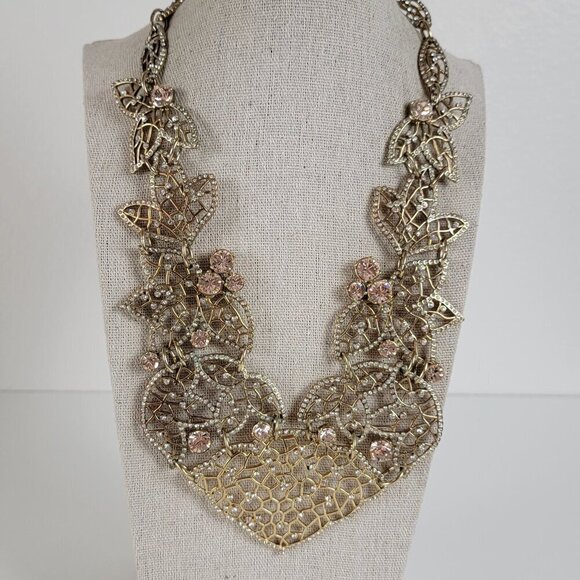 Vtg. Ann Taylor Clear And Pink Crystal Gold-Tone Metal Lace Bib Necklace 18.5 In - Picture 1 of 16